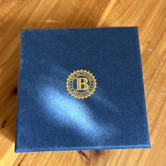 NIB Pearl & Gold Necklace- The Bradford Exchange “Grandma’s 12 Pearls of Wisdom” - Picture 8 of 9